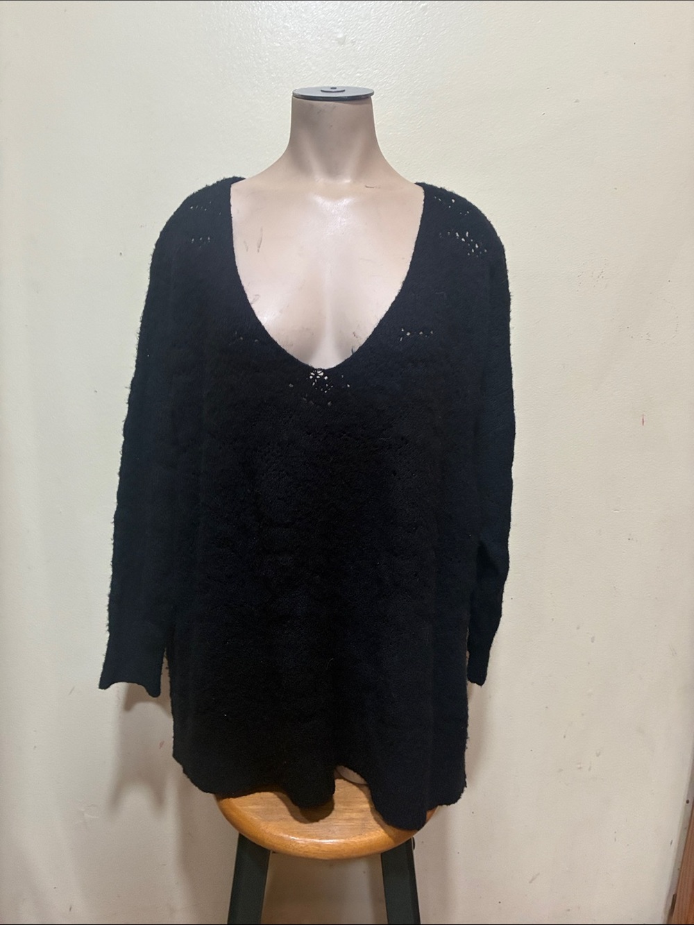 Free people Cozy Black V-Neck Oversized Sweater